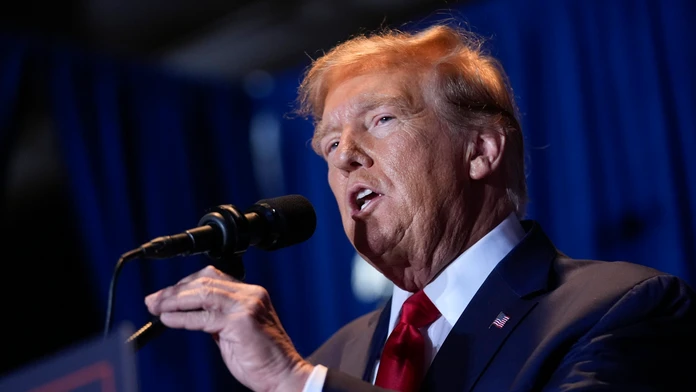 Trump zvíťazil v republikánskych primárkach v Južnej Karolíne. Súperku porazil v jej domovskom štáte