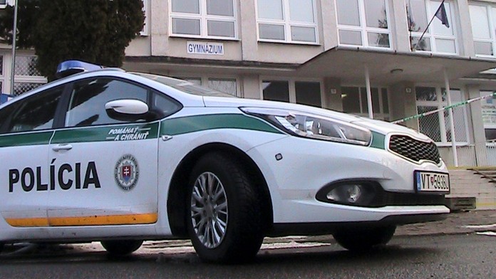 Za výhražnými e-mailmi na školách je podľa šéfa BIS viditeľná ruská stopa (ilustračná snímka)