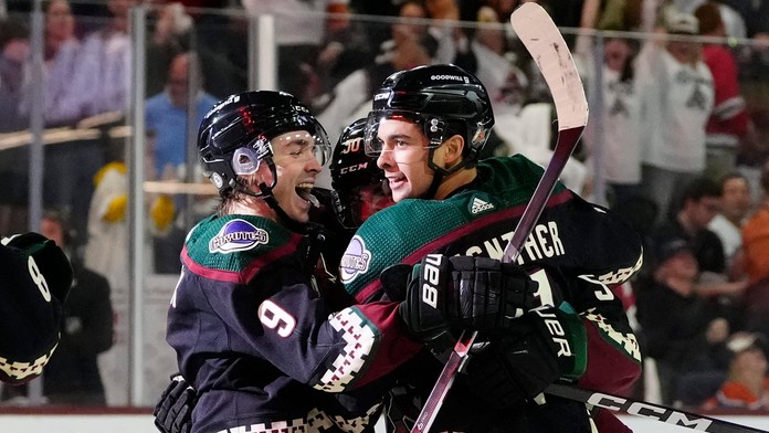 Hokejisti Coyotes sa s Arizonou rozlúčili víťazstvom.