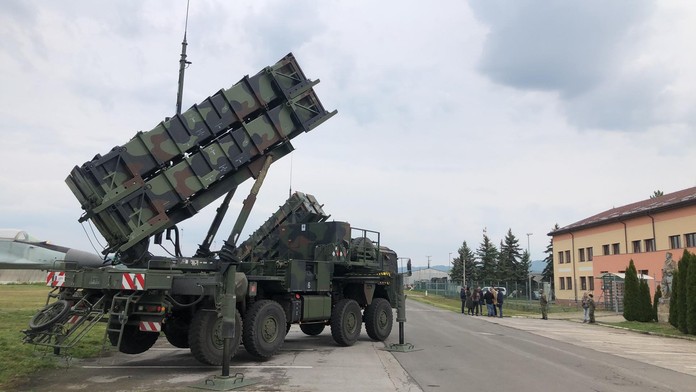 Zo Slovenska stiahnu jednu z batérií systému Patriot, krajinu opúšťa aj časť vojakov NATO