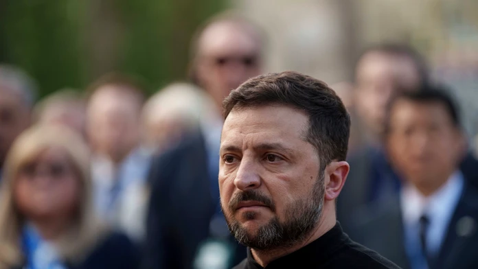 Treba nové sankcie na Rusko, ktoré ho prinútia rokovať o mieri, vyhlásil Zelenskyj po nočnom bombardovaní Kyjeva