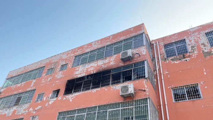 Internát základnej školy v Číne sa ocitol v plameňoch. Hlásia 13 obetí, sú medzi nimi deti