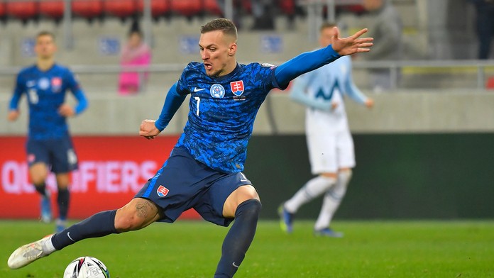 Lukáš Haraslín v zápase proti Slovinsku.