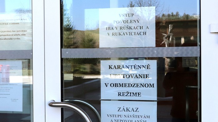 Karanténne centrum v budove Školského internátu pri SOŠ služieb a lesníctva v Banskej Štiavnici.