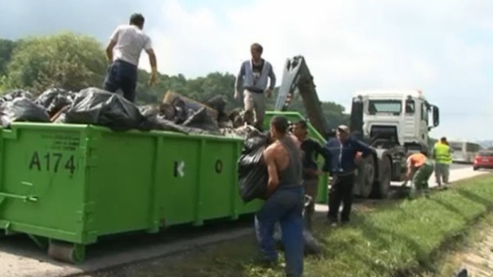 Rómovia si sami poupratovali