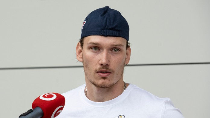 Buček o NHL bojovať nebude. Rozviazal zmluvu so Seattlom a zamieril do KHL