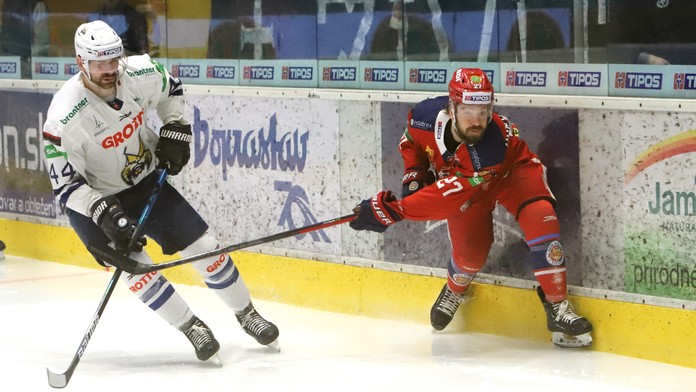 Desivé zranenie opory lídra zo Spišskej Novej Vsi. Ak by bola rana o tri milimetre hlbšia, mal by po sezóne