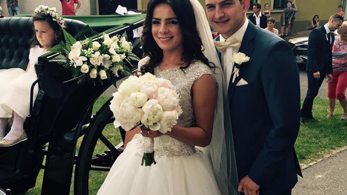 Šťastní mladomanželia