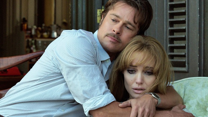 Na snímke Brad Pitt a Angelina Jolie počas scény z filmu By the Sea.