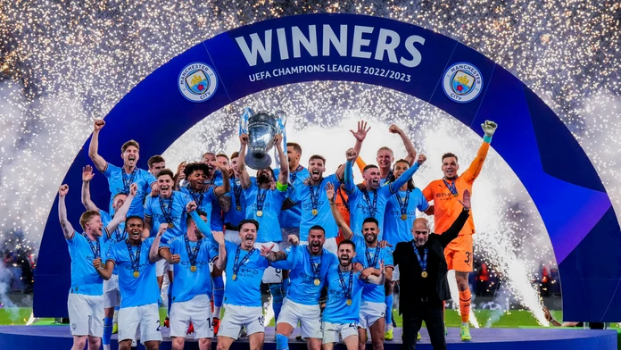 Futbalisti Manchestru City  oslavujú premiérový triumf v Lige majstrov.