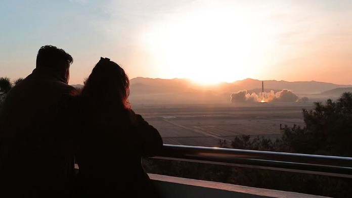 KĽDR potvrdila, že raketa, ktorú vypálila, bola medzikontinentálna balistická strela typu Hwasong-17.