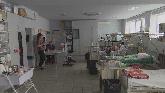 Nemocnica v Charkove sa stala pre mnohých domovom. Po liečbe sa nemajú kam vrátiť