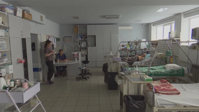 Nemocnica v Charkove sa stala pre mnohých domovom. Po liečbe sa nemajú kam vrátiť