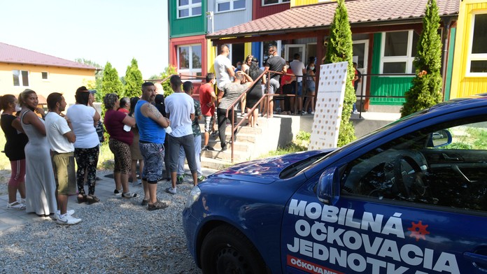 Výjazdové očkovanie v osade v obci Kecerovce v Košickom kraji.