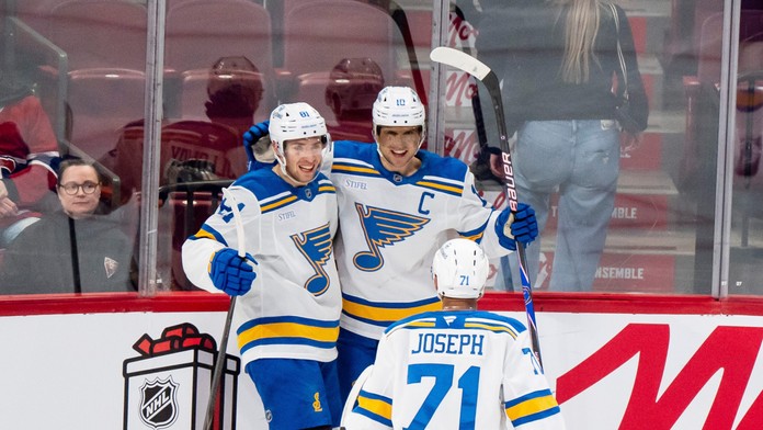 VIDEO: V súboji dvoch Slovákov sa tešil Dvorský, v jednej činnosti dominoval. Slafkovský nezabránil prehre