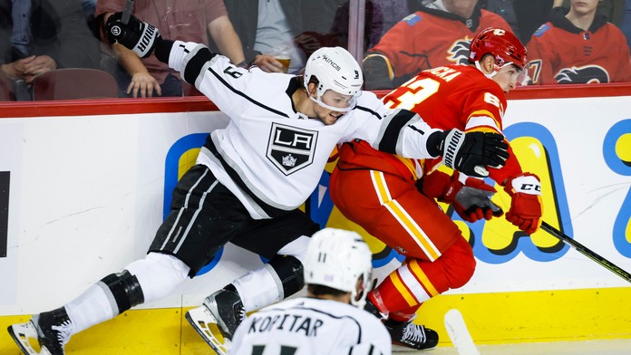 VIDEO: Ďalší úspešný zápas Adama Ružičku. K výhre Calgary nad LA dopomohol gólom a asistenciou. Pochválil ho aj tréner