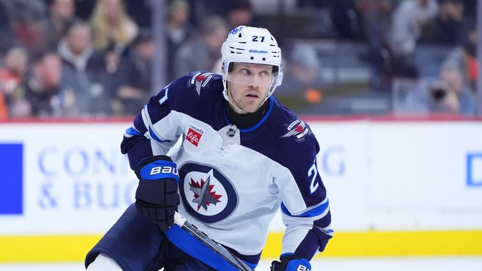 Hviezdny útočník si v NHL našiel nový domov. Carolina získala najžiadanejšieho hráča na trhu