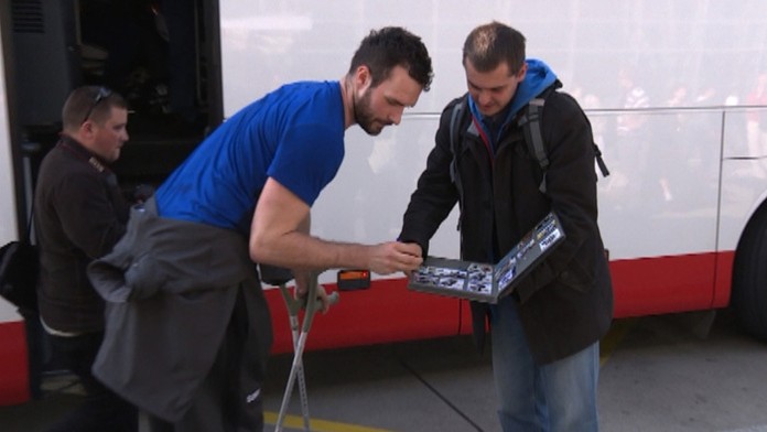 Marek Viedenský bude mať na svadbe barly.