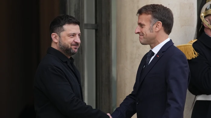 Volodymyr Zelenskyj a Emmanuel Macron.