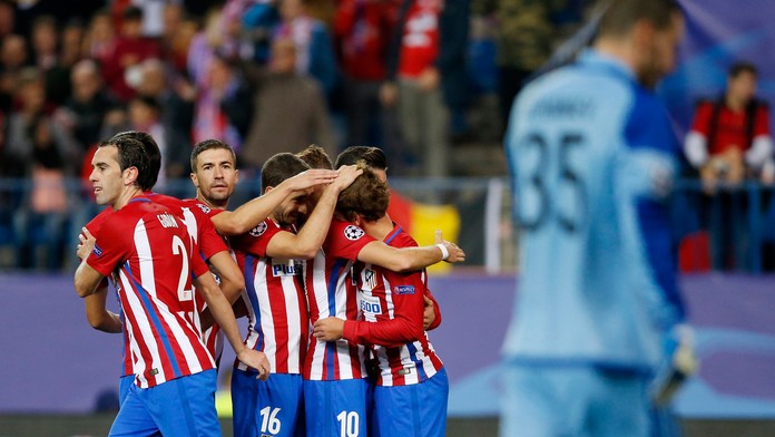 Hráči Atletica oslavujú gól proti Rostovu.