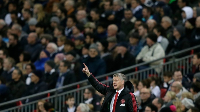 Kouč Manchesteru Ole Gunnar Solskjaer v dueli na pôde Tottenhamu.