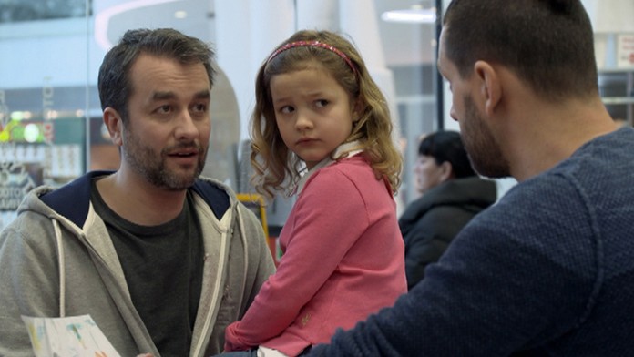 Spravodajca sa na chvíľu vrátil k svojej pôvodnej profesii.