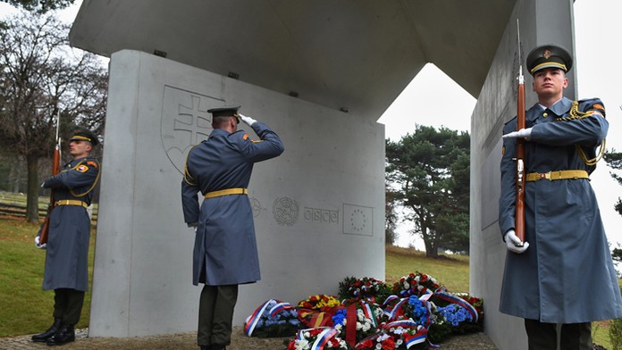 Novootvorený pamätník venovanému príslušníkom ozbrojených síl, ktorí zahynuli v misiách.