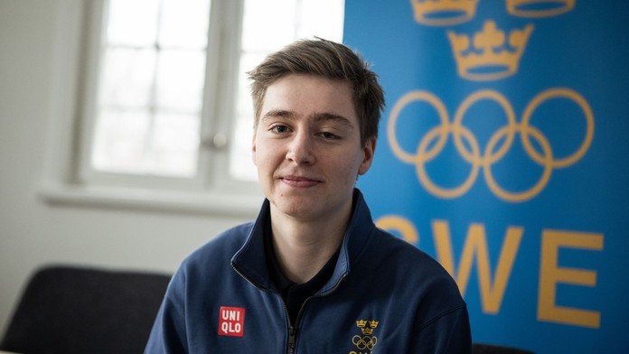 Identifikuje sa ako muž, ale pod piatimi kruhmi bude súťažiť so ženami. Krutosť ľudí na internete si nevšíma