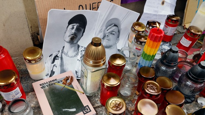 Zadržali a obvinili lídrov komunity Terrorgram. Viaže sa na ňu aj streľba zo Zámockej ulice