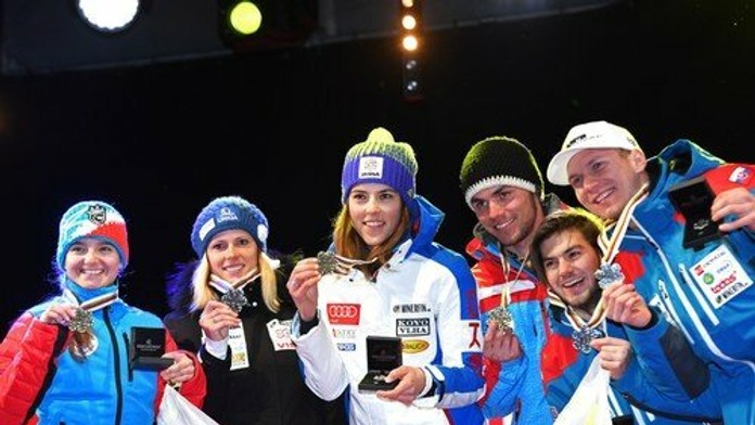 Tanker sa zrazil s hongkonskou loďou. 