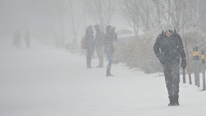 Sneženie v Bratislave.
