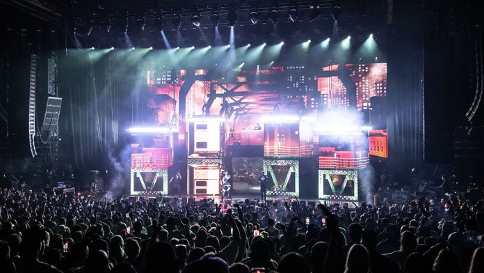 Dráma uprostred koncertu rapera: Žena v dave porodila dievčatko