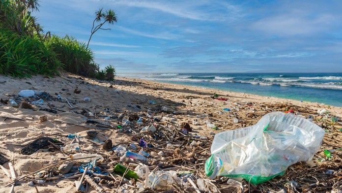 Vedci vytvorili mapu odpadu v Stredozemnom mori. Týmto plážam sa radšej vyhnite