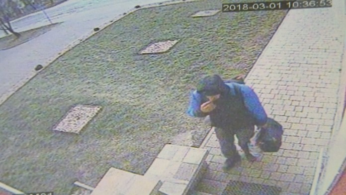 Orangutan nemal s cigaretou problém. 