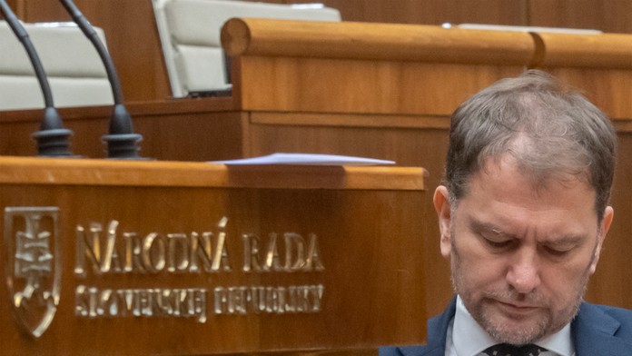 Je odmena 500 eur korupciou? Matovič urobil v odôvodnení jednu zásadnú chybu, upozorňuje politológ