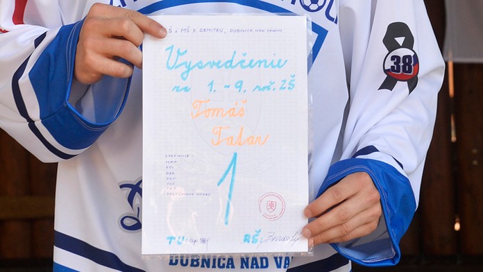 Vysvedčenie Tomaša Tatara zo ZŠ a MŠ Pavla Demitru v Dubnici nad Váhom.