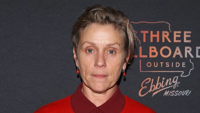 Margot Robbie na premiére filmu Peter Rabbit