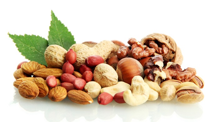 Orechy a mandle - ilustračná snímka