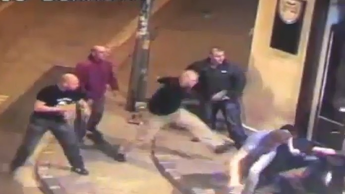 Útok na študentský bar v Nitre.