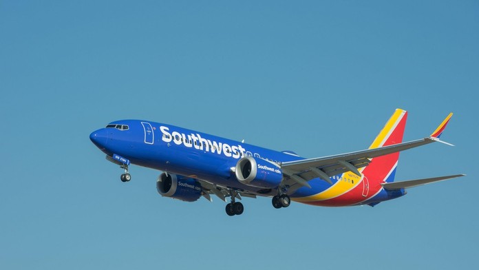 Vysoké teploty spôsobili počas letu poriadne problémy. Zranilo sa niekoľko ľudí