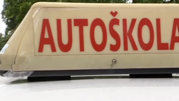 AUTOšKOLA.png