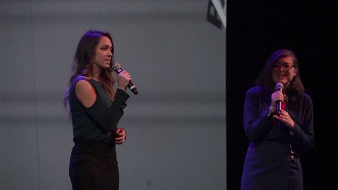 Gonzalo Hiugaón, Gianluigi Buffon a Andrea Barzahli oslavujú výhru nad AC Miláno.