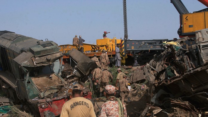 Vlakové nešťastie v Pakistane