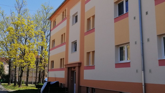 Dom v Žiari nad Hronom, v ktorom syn zaútočil na matku.