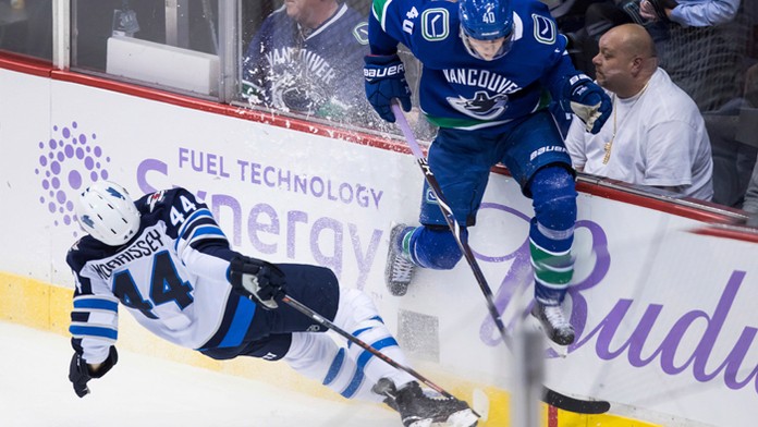 Winnipeg zvíťazil na ľade Vancouveru.