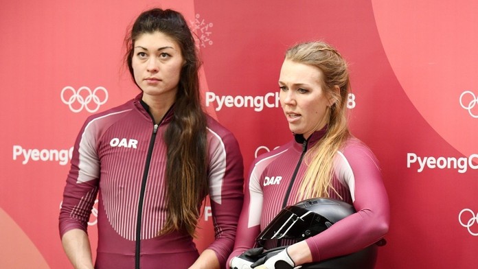 Bobistka Nadežda Sergejevová (vpravo) z tímu Olympijských športovcov z Ruska mala pozitívny dopingový test.