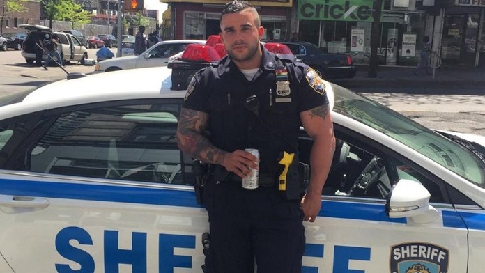 Miguel Pimentel, titulka.