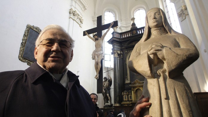 Kardinál Miloslav Vlk (archívna snímka z roku 2010)