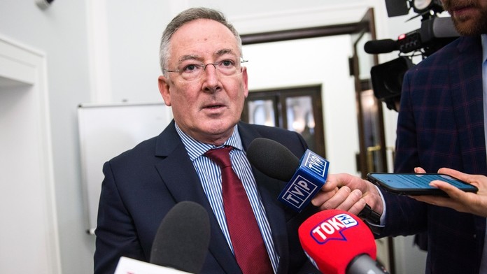 Poľské verejnoprávne médiá idú do likvidácie, oznámil minister kultúry