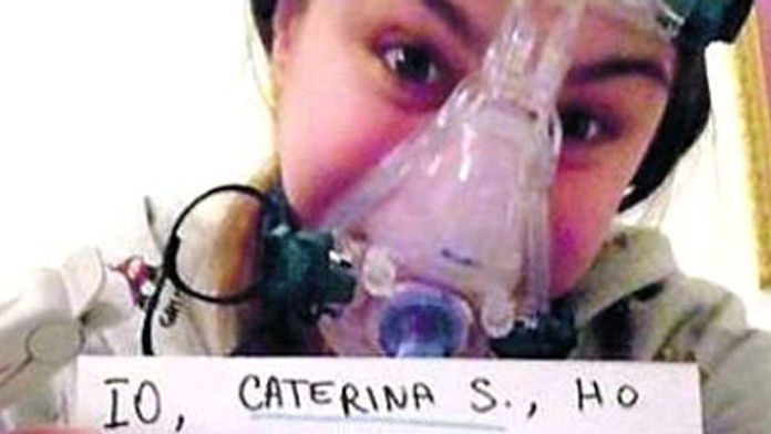 Caterina Simonsenová trpí vzácnou genetickou vadou